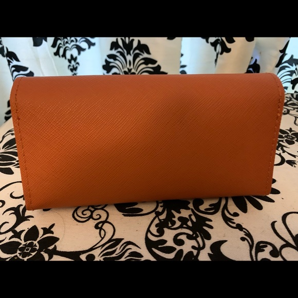 Tory Burch Woman’s Sunglasses (56mm) - Picture 4 of 6